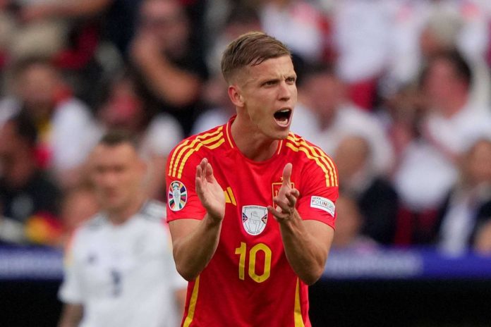 El Barcelona va por Dani Olmo