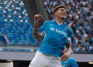Napoli se mantiene líder con victoria ajustada sobre Lecce