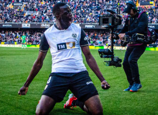 ¡VALENCIA SIGUE EN LA PELEA!