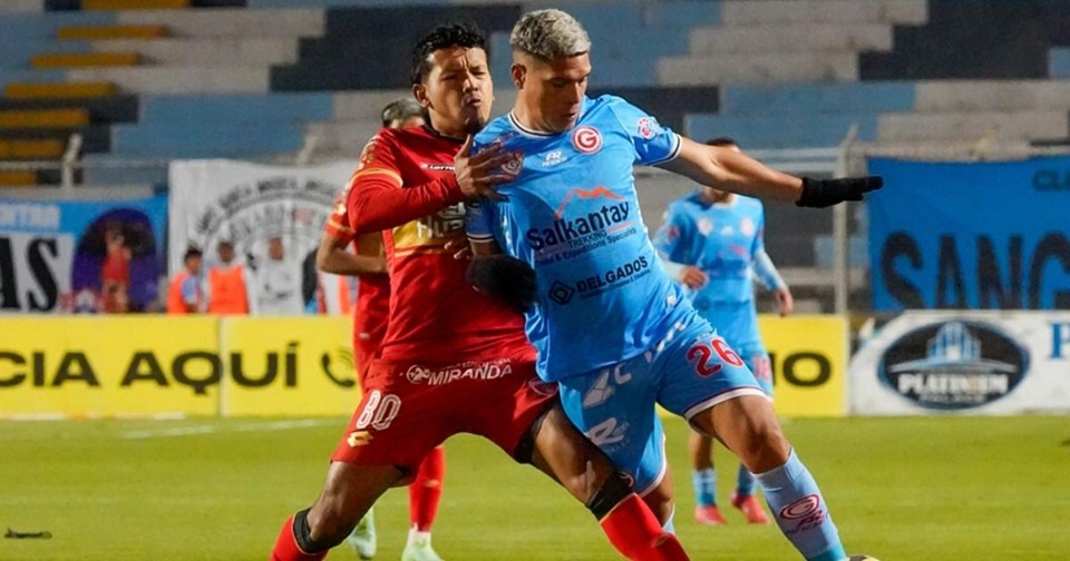 ¡EMPATE EN LAS ALTURAS!
