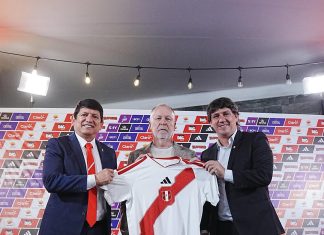 Mano Menezes es el nuevo DT de Perú