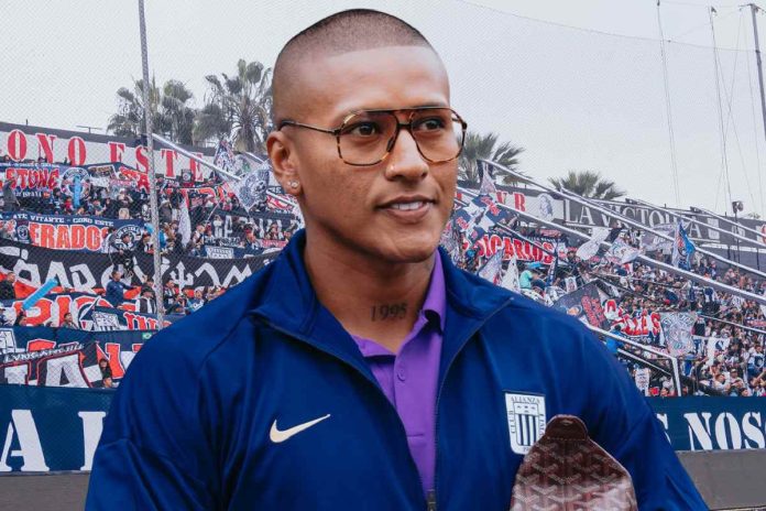 Pedro Aquino estuvo en cuarto de hotel