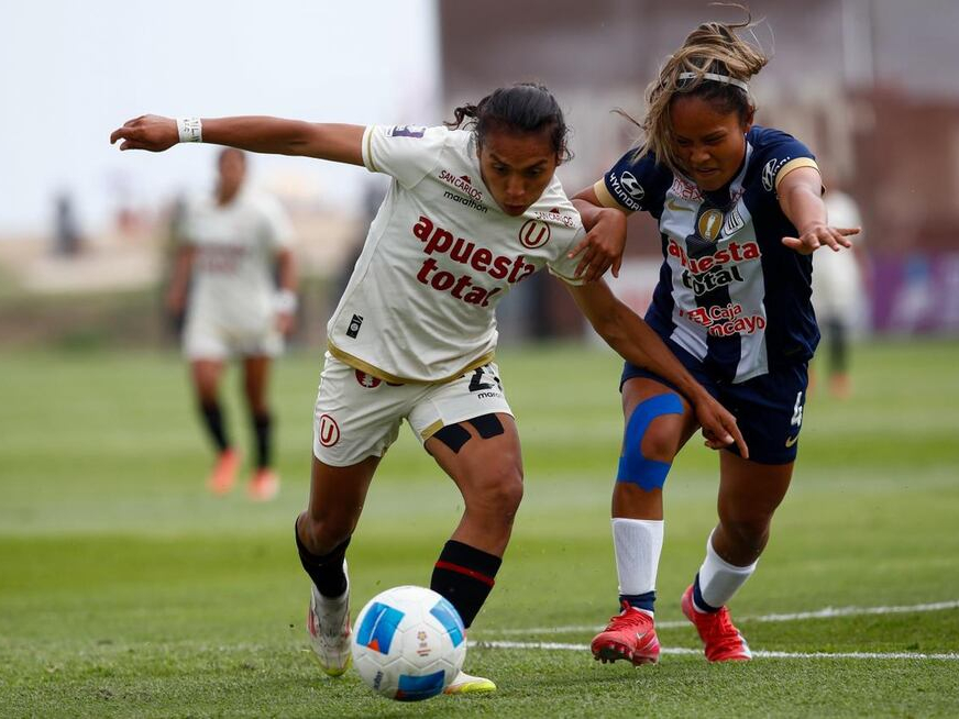 ¡CLÁSICO FEMENINO!