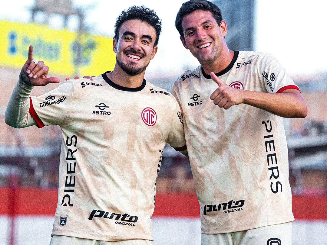 ¡EL GAVILÁN VA POR EL ATAQUE!