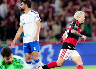 ¡EL CAMPEÓN SIGUE DE PIE!