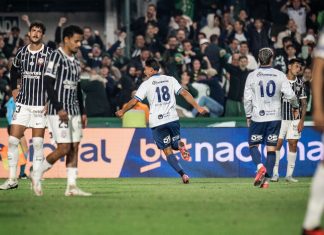 ¡CORITIBA DA EL GOLPE!