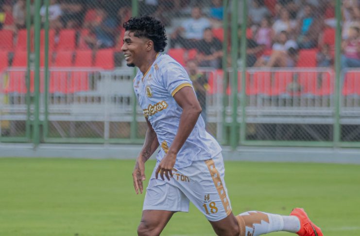 ¡JUAN PABLO FRENÓ AL LÍDER!